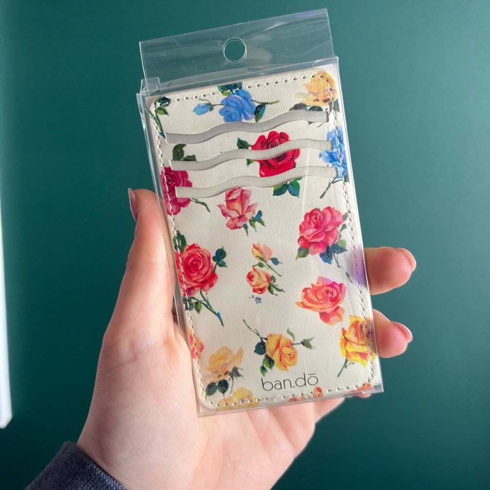 ๐บ ๐ Ban.do better together leatherette card holder / floral ๐ธ ๐ NWT - Picture 1 of 4